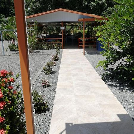 Puerto Vargas Lodge Cahuita Zewnętrze zdjęcie