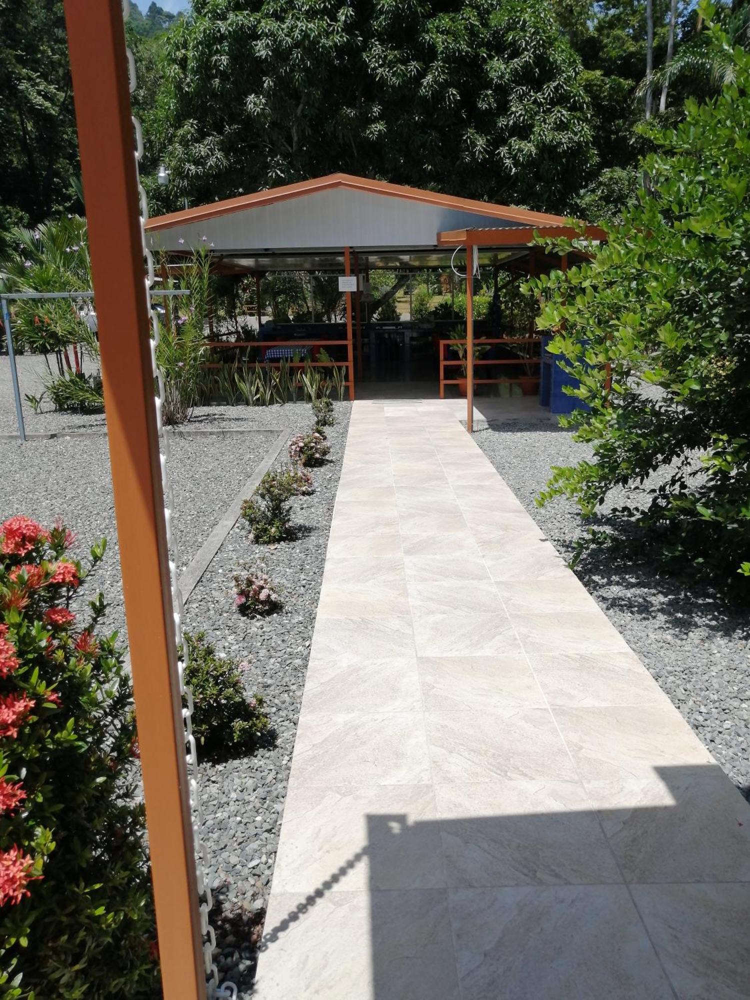 Puerto Vargas Lodge Cahuita Zewnętrze zdjęcie
