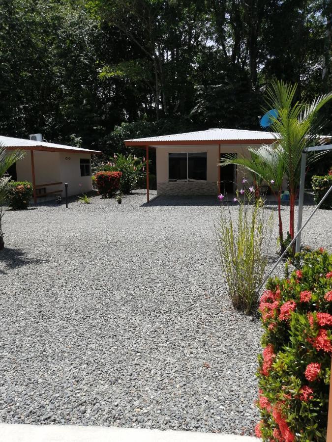 Puerto Vargas Lodge Cahuita Zewnętrze zdjęcie