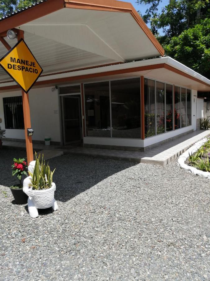 Puerto Vargas Lodge Cahuita Zewnętrze zdjęcie